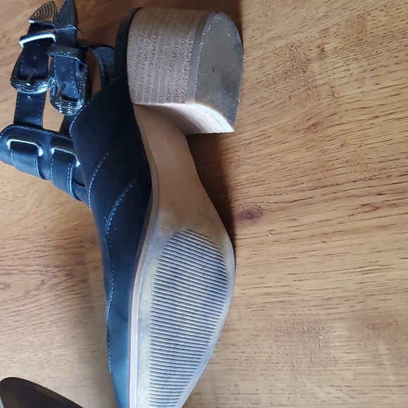 Carlos by Carlos Santana buckle heels size 7 M - Picture 8 of 10